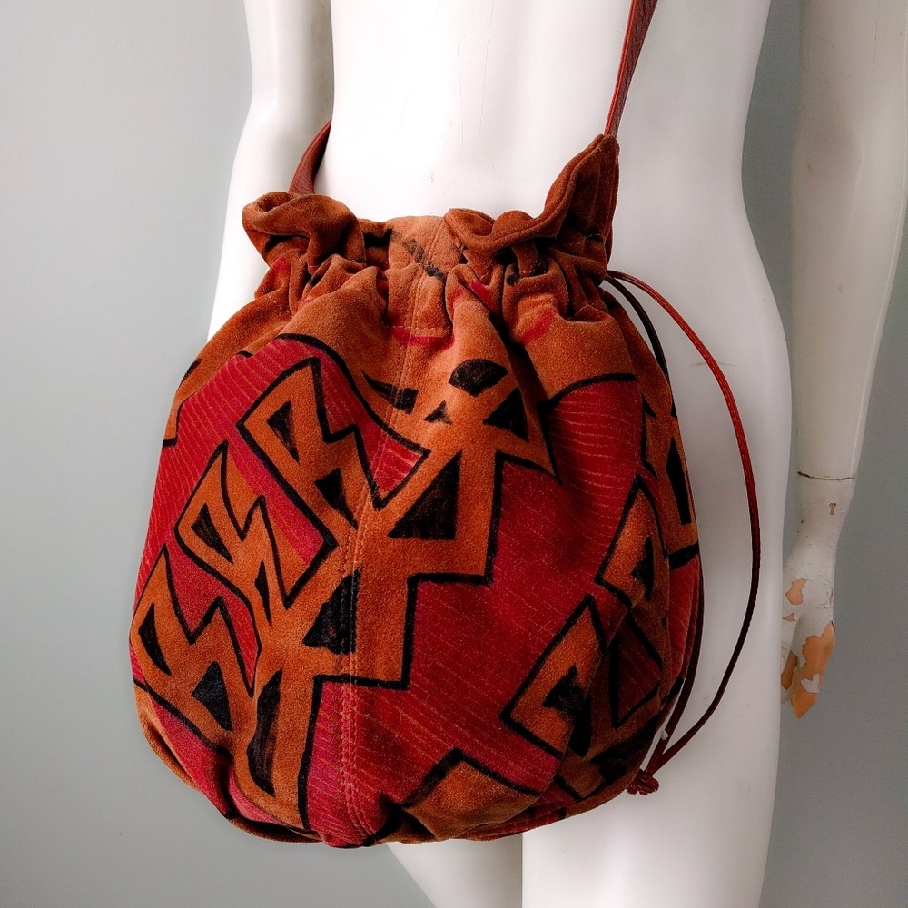 ⛔SOLD⛔ Vintage Carlos Falchi Handpainted Kilim Bucket Bag - Picture 2 of 8